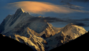 自动升降平台车安全使用高度是多少，自动升降平台车使用步骤